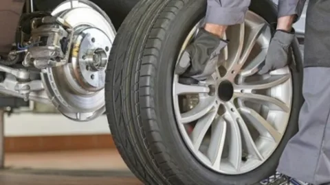 Luxury and SUV tyre change Abu Dhabi